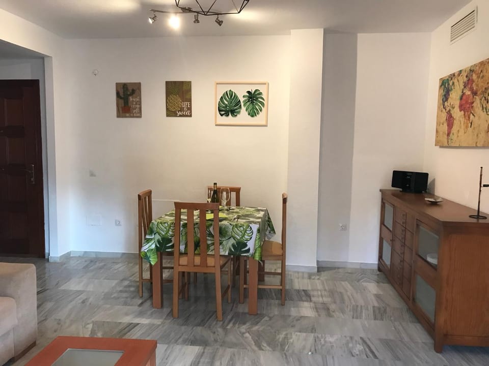 Valyari Playamar Apartment in Torremolinos