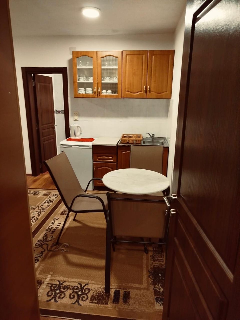 Kitchen or kitchenette, Seating area, Dining area, minibar