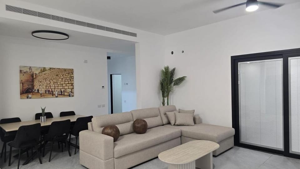 דירת גן סהרה גרדן בוטיק - By SEAELO Apartment in Eilat