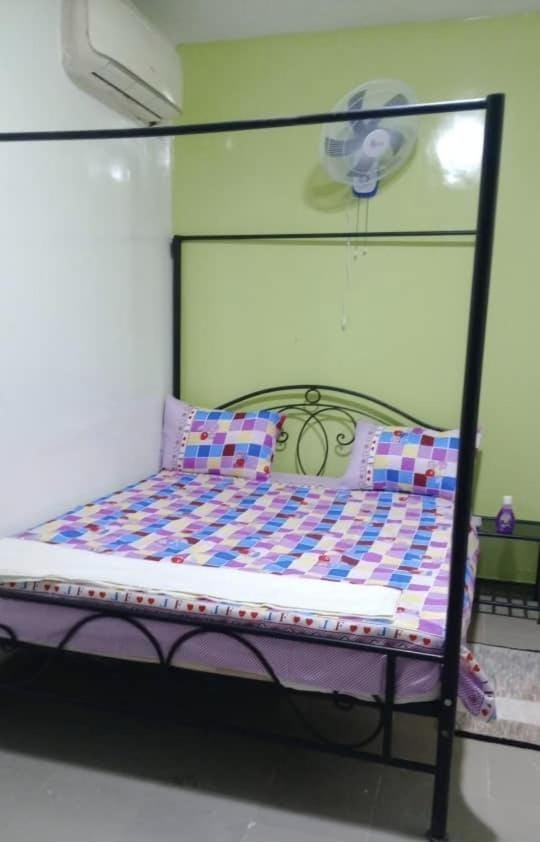 Bed, Bedroom, air conditioner