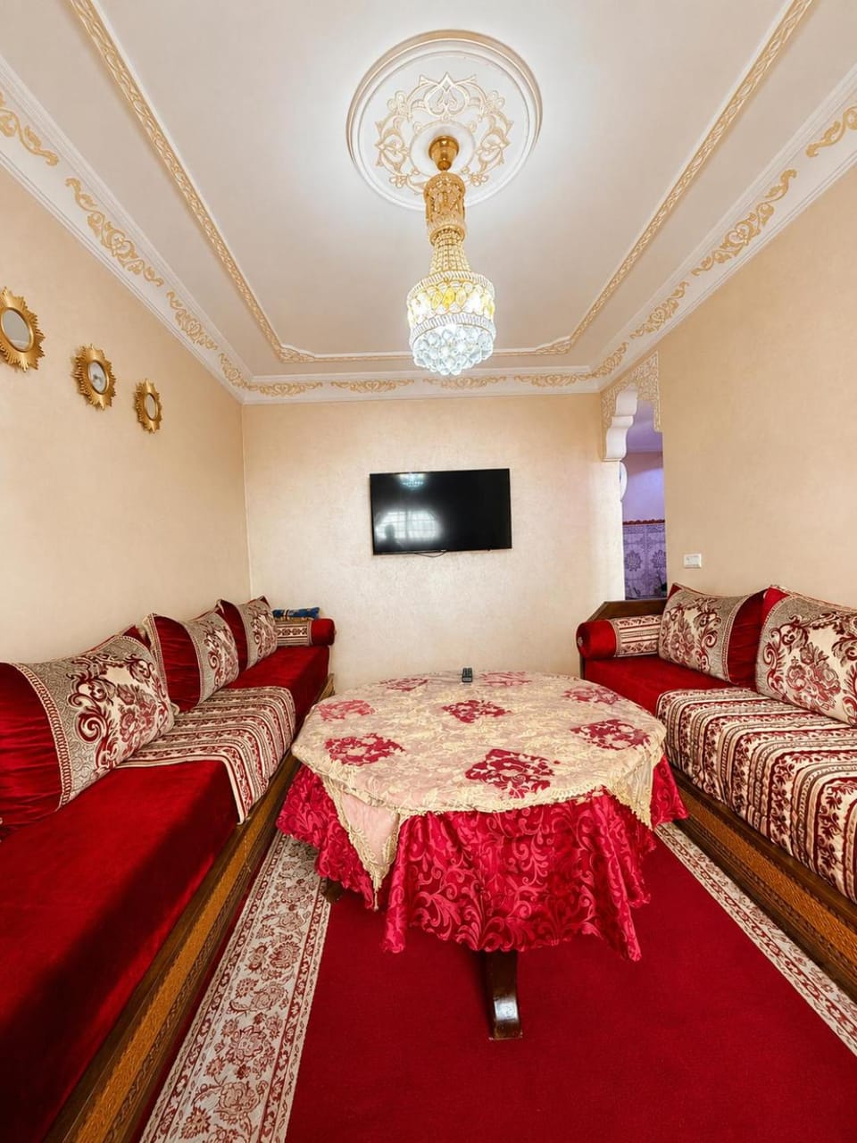 Property building, Horse-riding, View (from property/room), Bedroom, Food, Public Bath, Public Bath, Public Bath, VIP