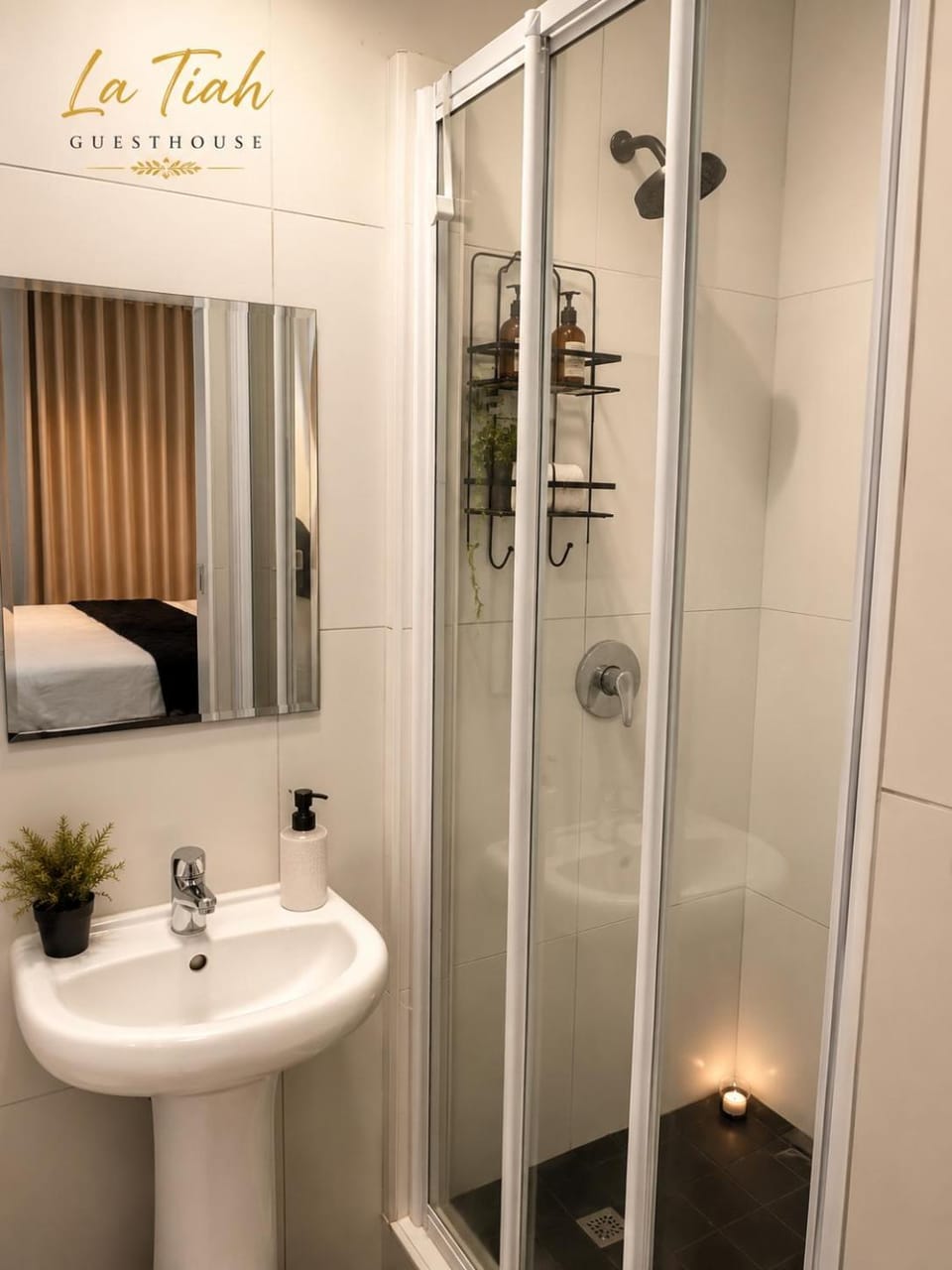 La Tiah One, Durban Bed and Breakfast in Durban