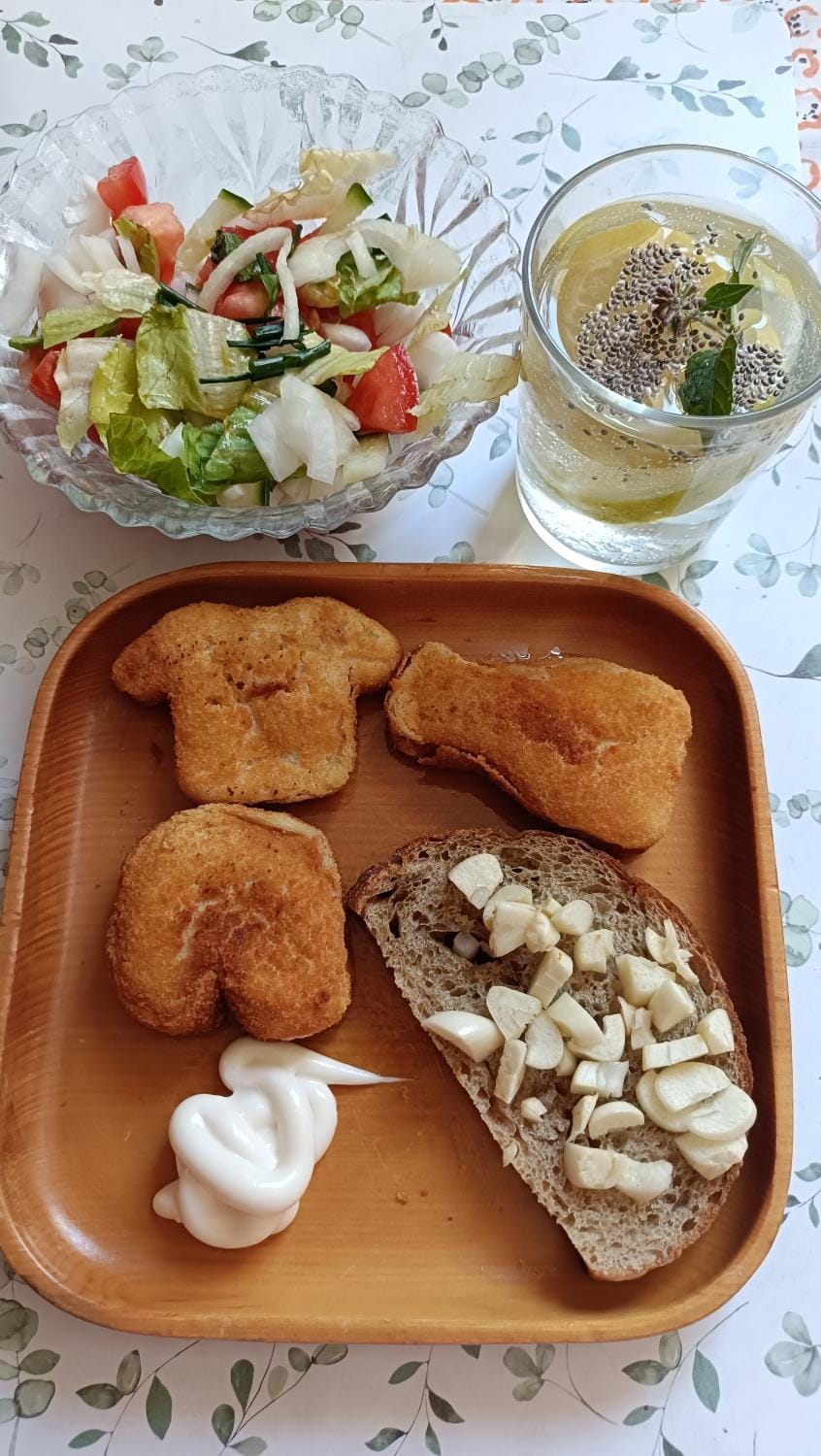 Food and drinks, Food