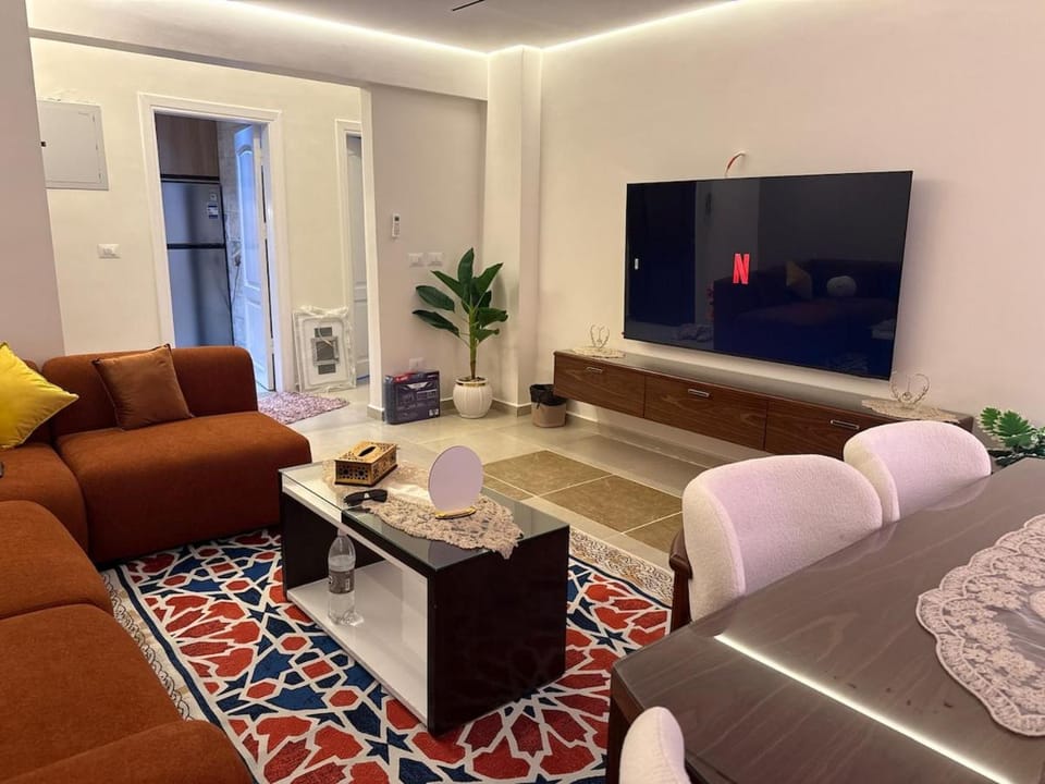 Cozy apartment janna2 compound Elsheikh zayed Apartment in Egypt
