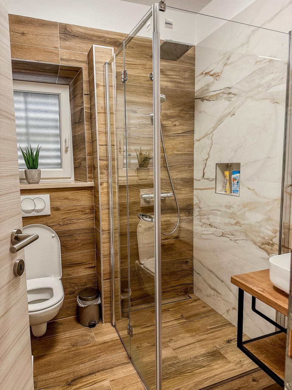 Shower, Toilet, Bathroom
