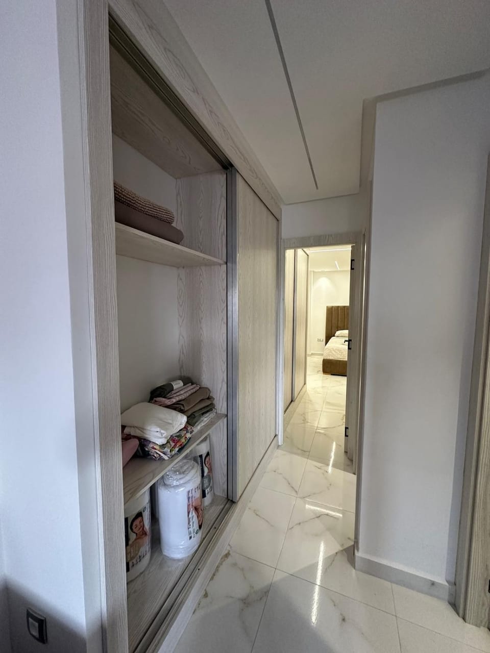 Sunny&Modern Apt,1 Min to martil Beach Apartment in Tangier-Tétouan-Al Hoceima