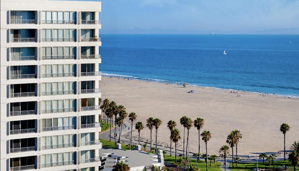 Ocean View Retreat - Steps to Santa Monica Beach Apartment in Venice Beach