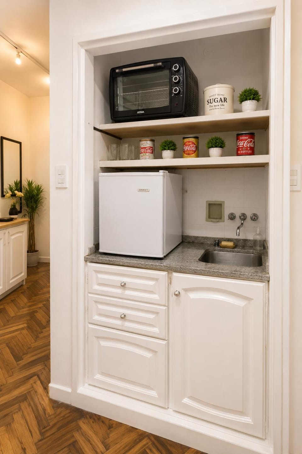 Kitchen or kitchenette