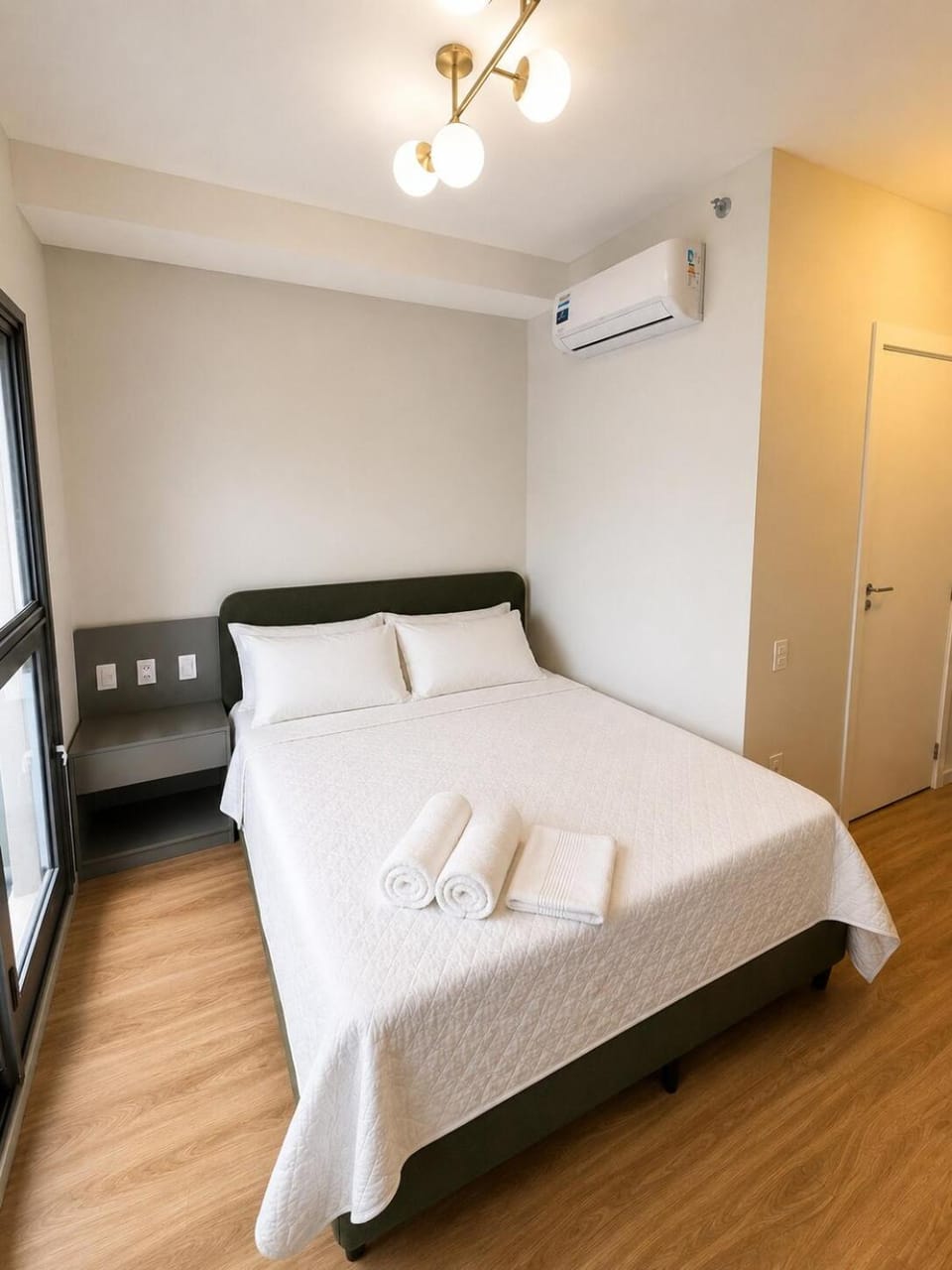 Studio com varanda, ao lado do metrô Tatuapé Apartment in Sao Paulo City
