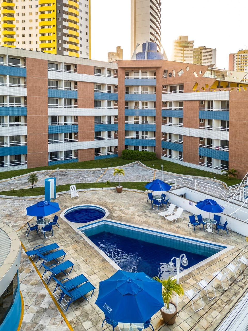 Property building, City view, Pool view, Swimming pool, sunbed