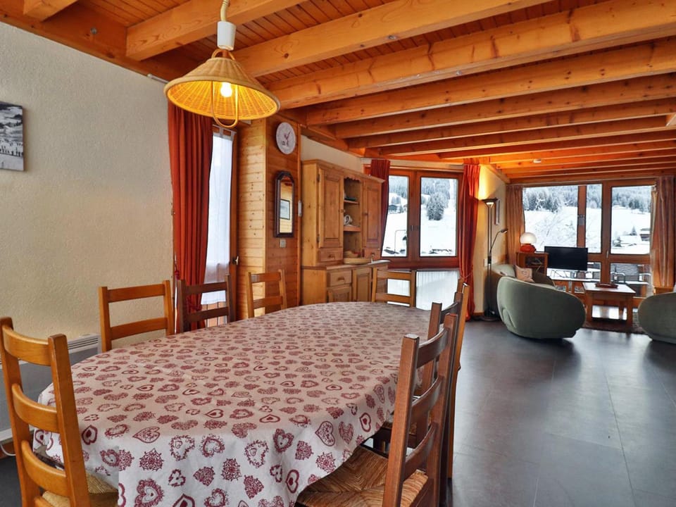 Chalet confortable, parking - 10 pers. - FR-1-671-360 Chalet in Les Gets