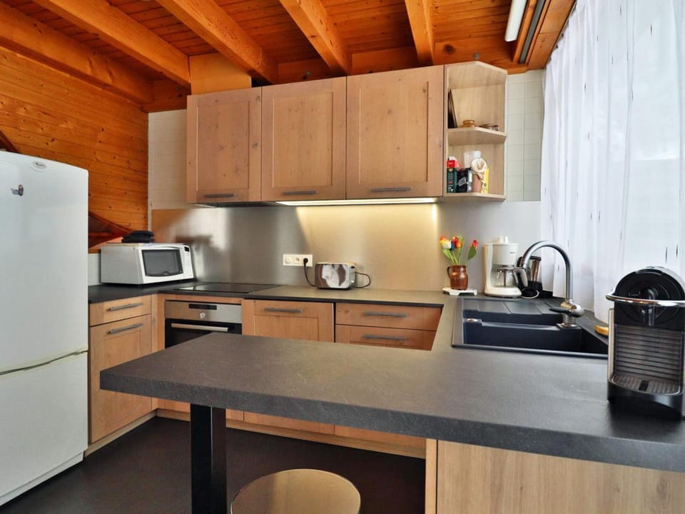 Chalet confortable, parking - 10 pers. - FR-1-671-360 Chalet in Les Gets