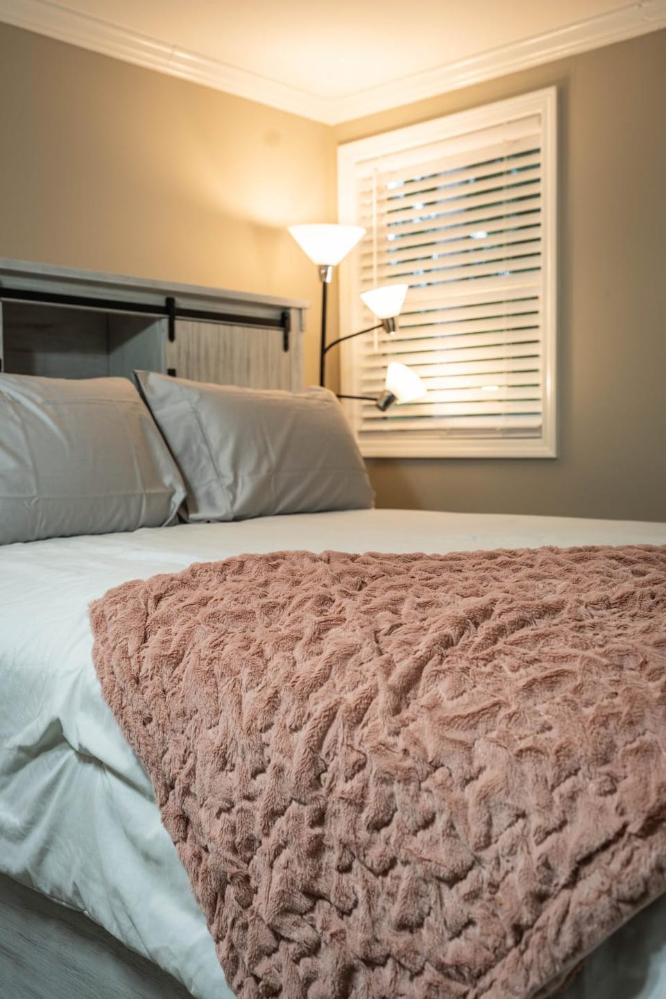 Guesthouse Studio Apartment in Decatur Bed and Breakfast in Candler-McAfee