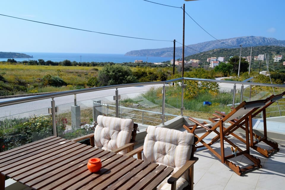 Garden, Sea view