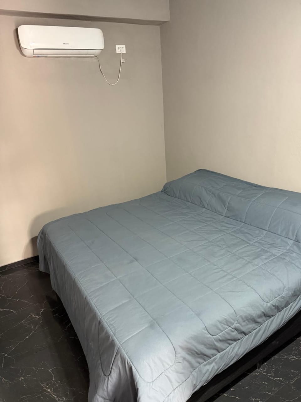 Bed, Photo of the whole room, Bedroom, air conditioner