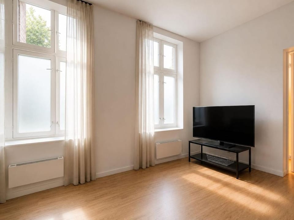 Communal lounge/ TV room, TV and multimedia