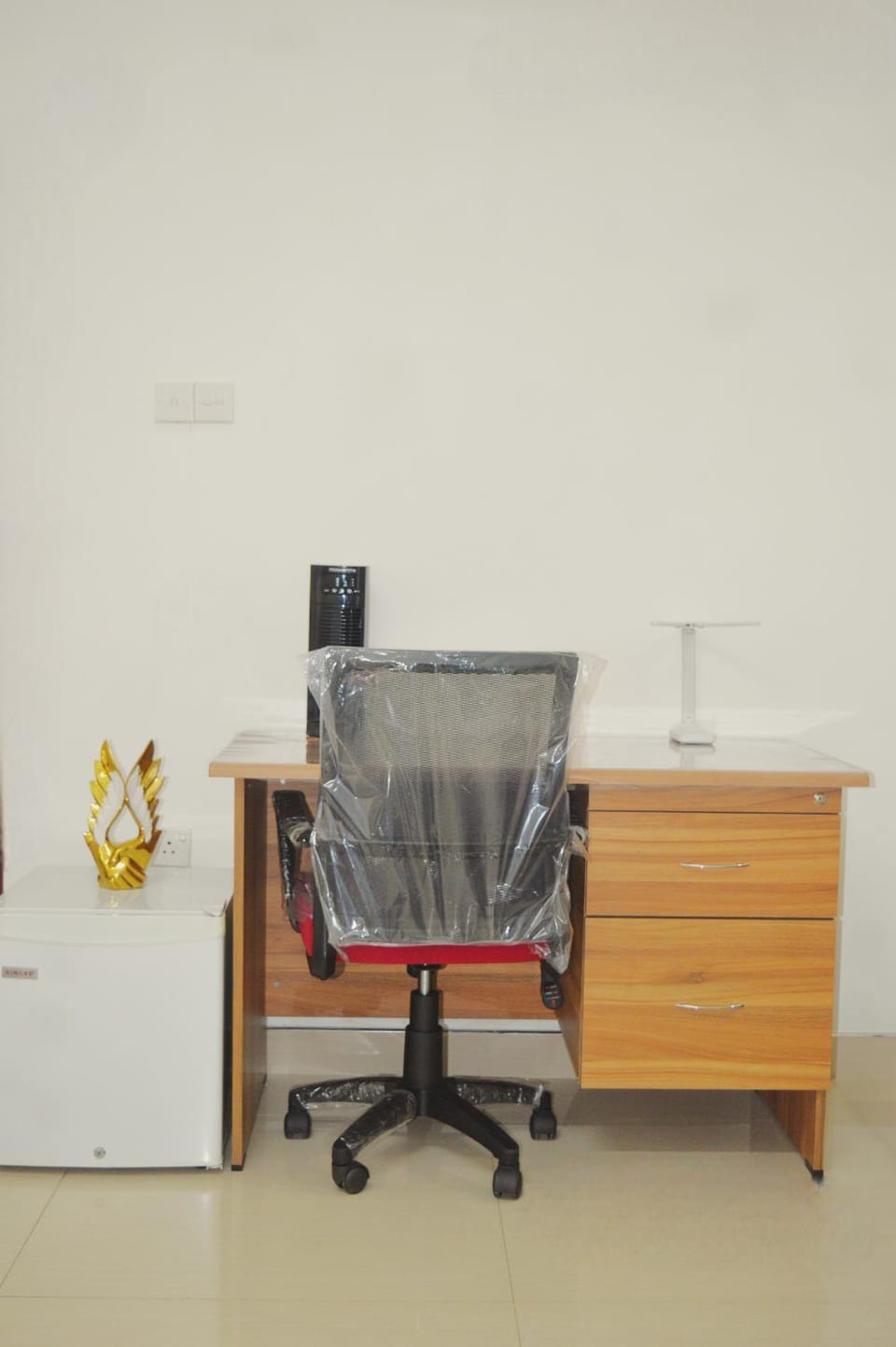 Seating area, minibar