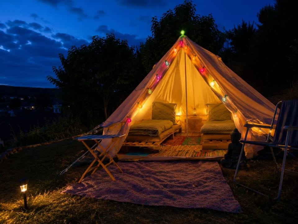 Travel Sleep & Home I Schlafen im Jurtenzelt mit schönem Ausblick, Garten und Natur Luxury tent in Bavaria