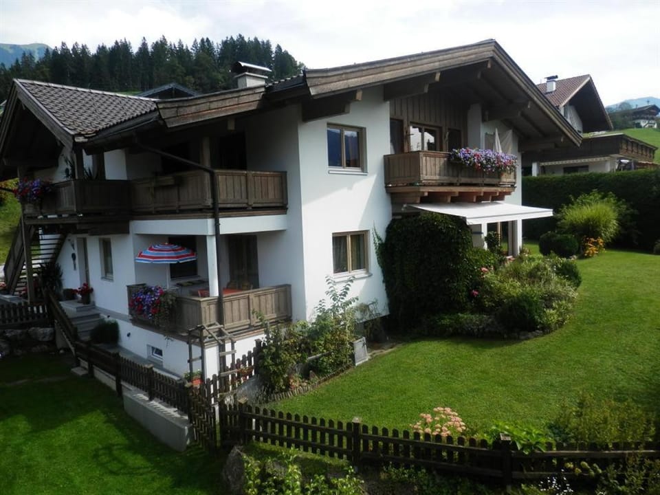 Property building, Spring, Natural landscape, Balcony/Terrace