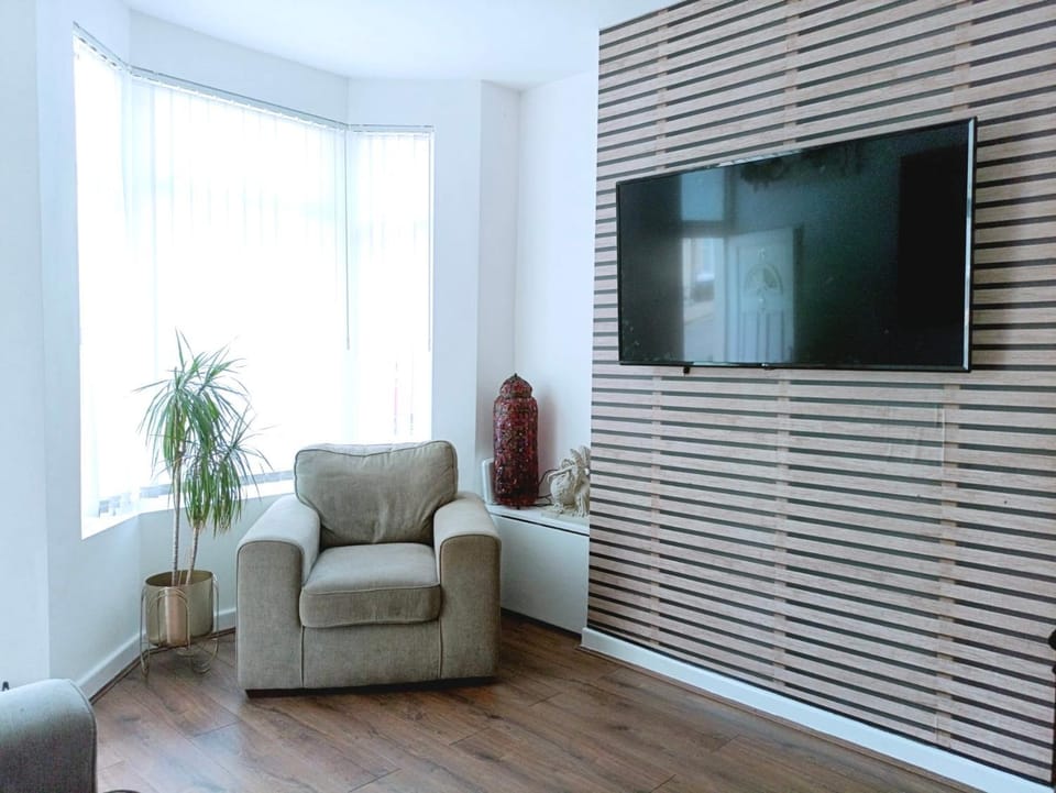TV and multimedia, Living room, Seating area
