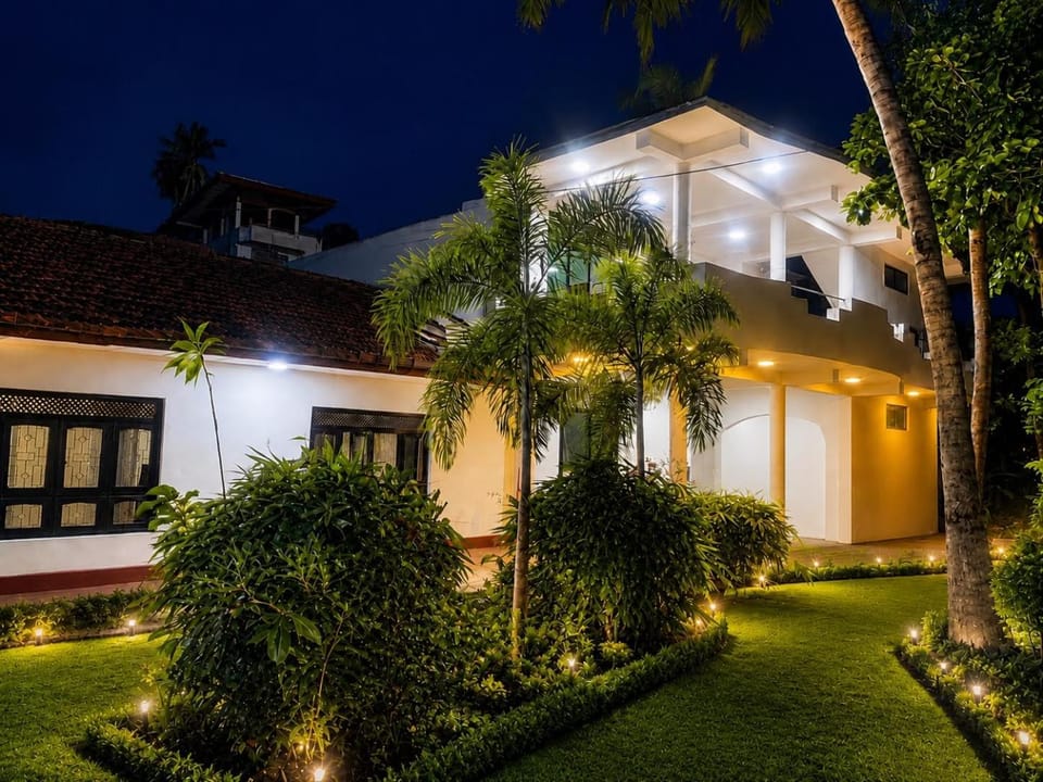 Property building, Garden