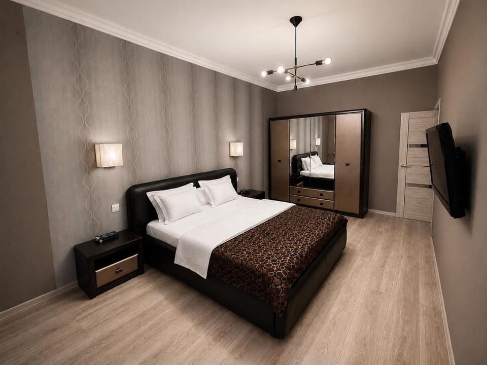 Bed, TV and multimedia, Photo of the whole room, Bedroom, wardrobe