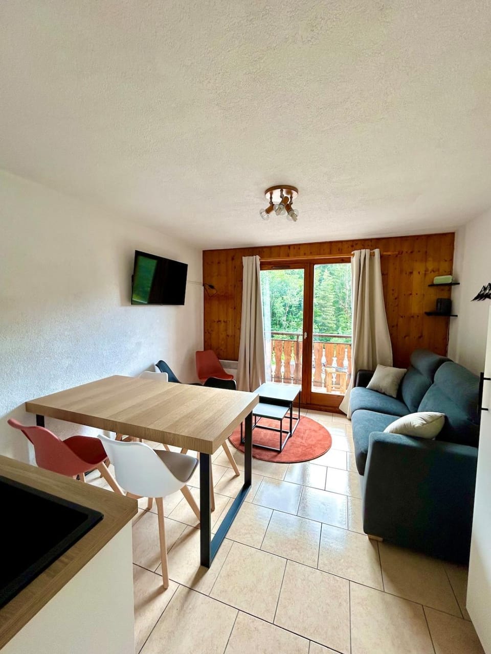 Communal lounge/ TV room, TV and multimedia, Living room