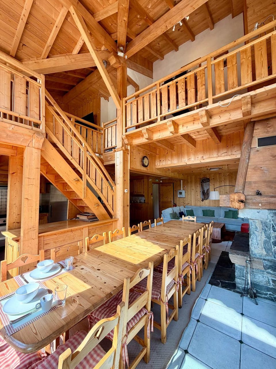 Large Mountain Chalet with Hot Tub Sleeps 19 Chalet in Montriond