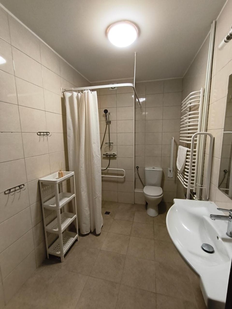 Toilet, Bathroom, towels