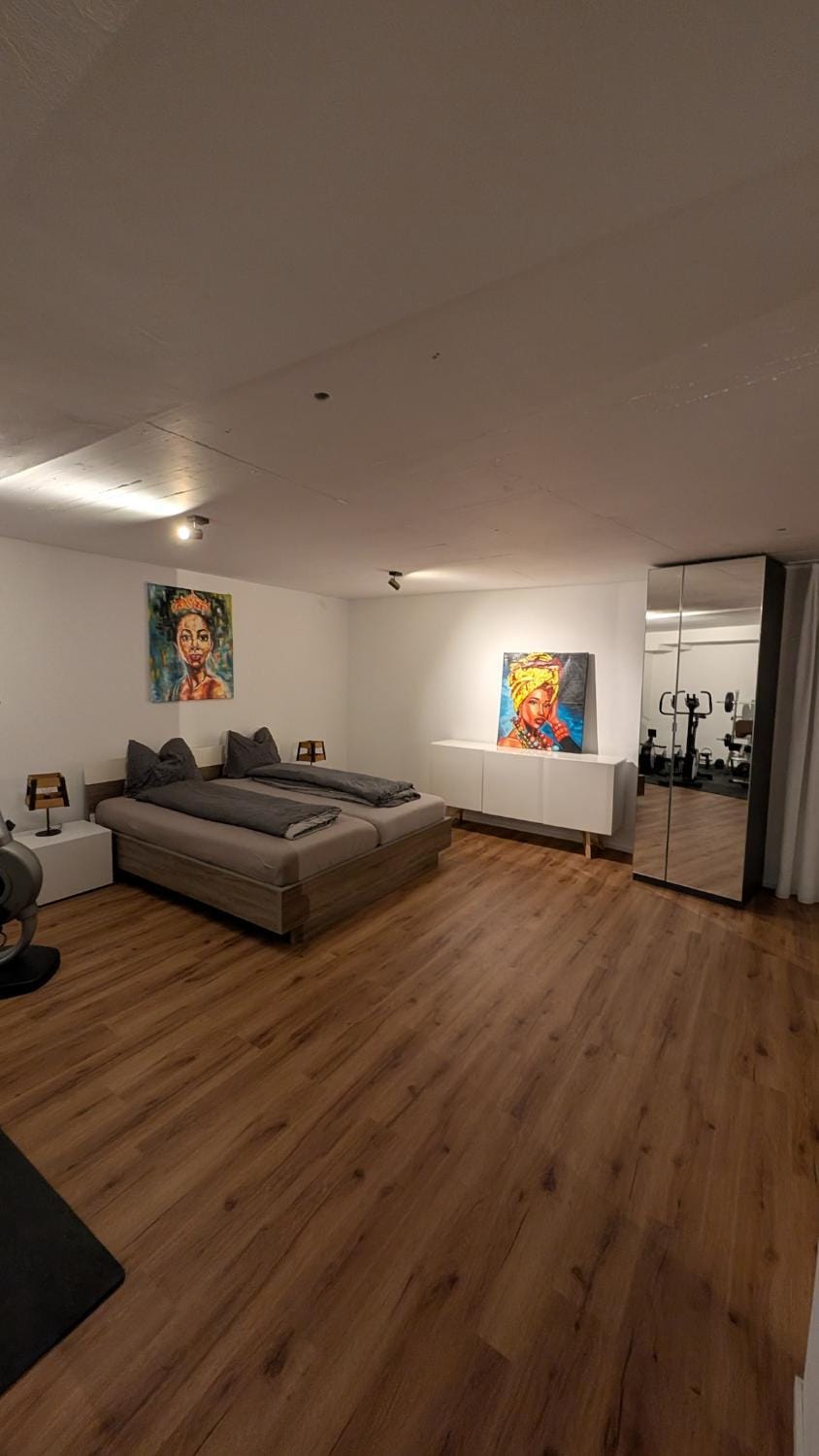 Bed, Photo of the whole room, Bedroom
