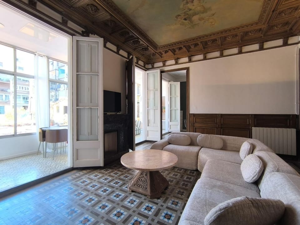 Letamendi suites Apartment in Barcelona