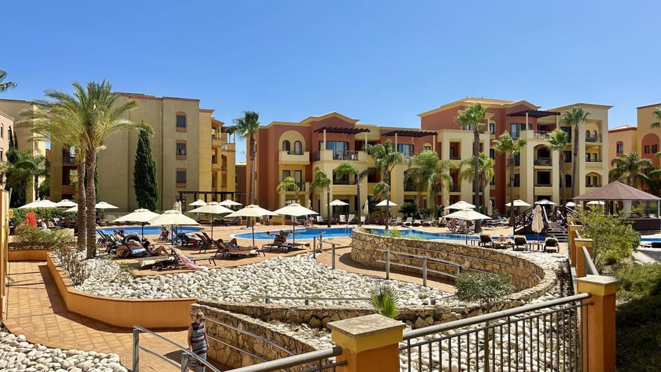 Vilamoura Residences - Pools - Gym - 6 Pax Apartment in Olhos de Água