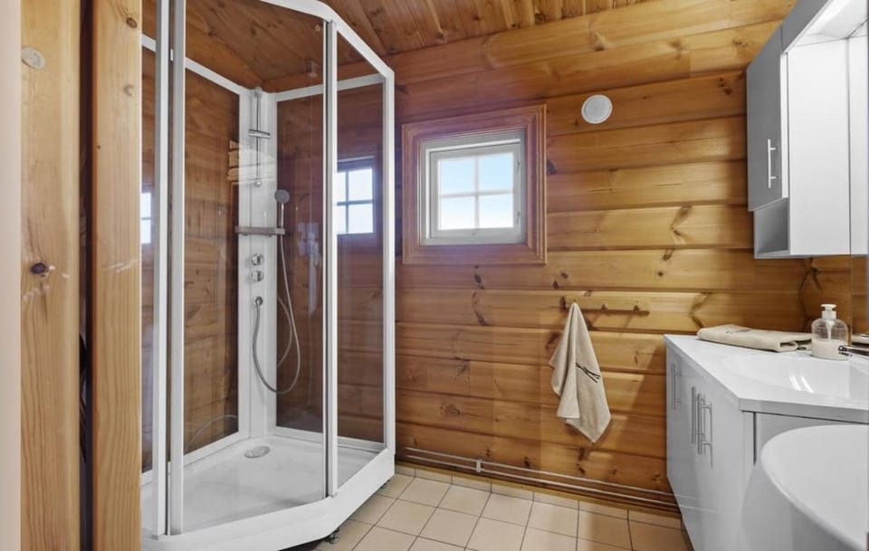 Mountain chalet for 6 - Vøringsfossen and Hardangervidda House in Vestland