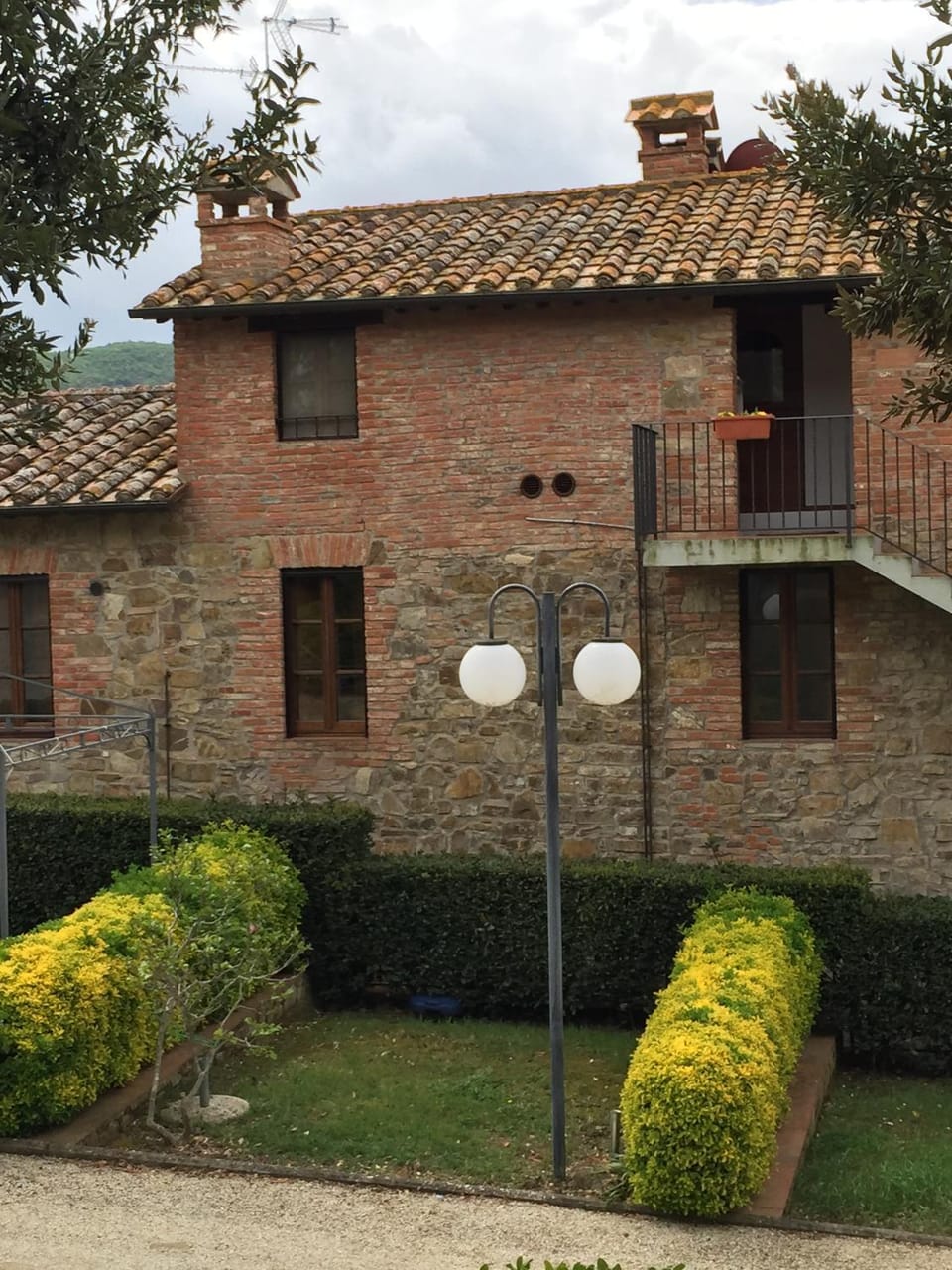 Facade/entrance, Garden, View (from property/room)