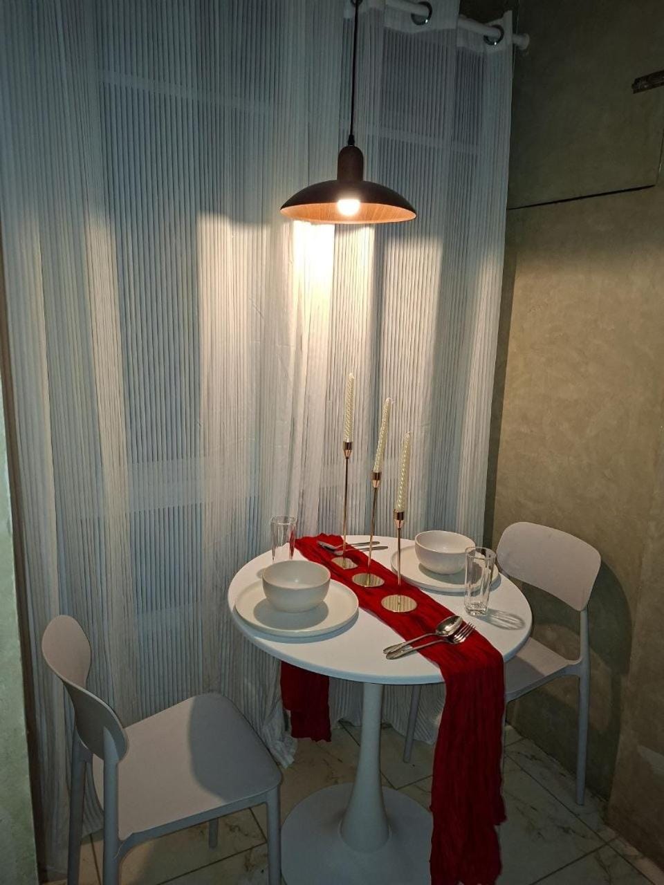 Victoria Sports Tower Free Pool -The House of Layo Hotel in Quezon City