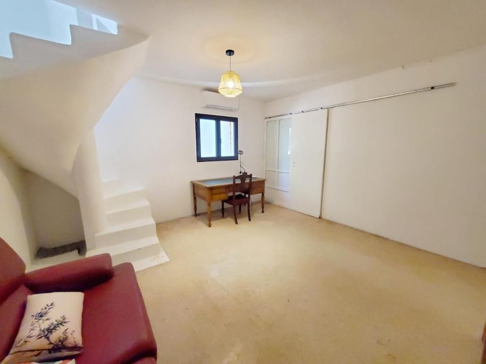 Haut de villa à 150 m de la plage Villa in La Seyne-sur-Mer