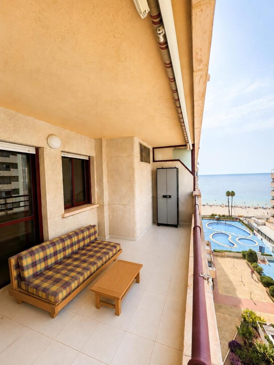 Day, Natural landscape, View (from property/room), Balcony/Terrace, Pool view, Sea view, Swimming pool