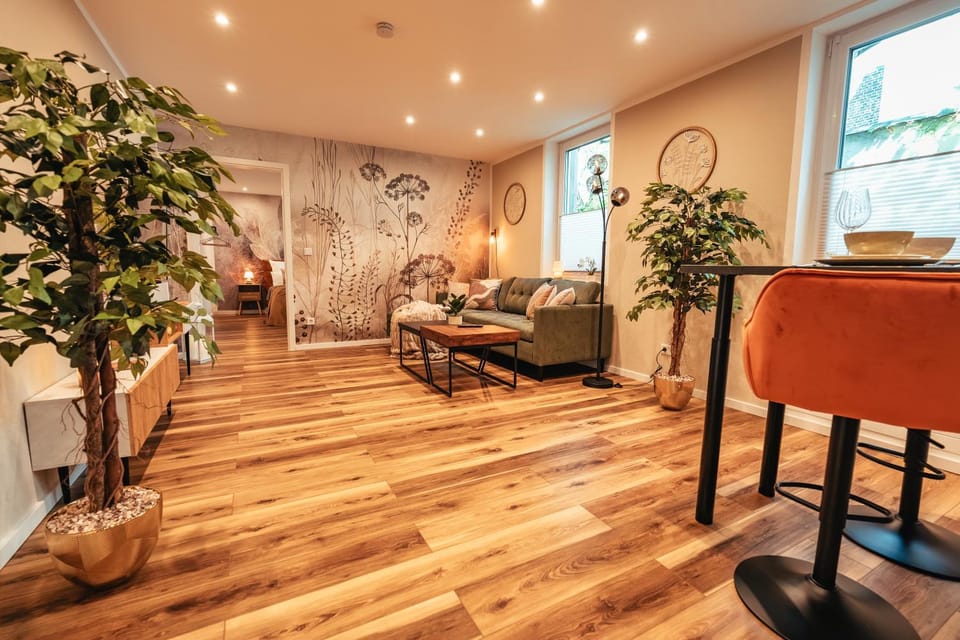 Living room, Decorative detail, Seating area