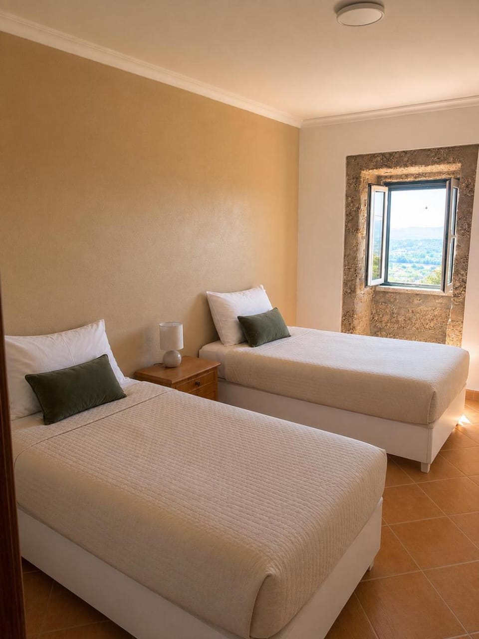 Bed, Photo of the whole room, Bedroom, air conditioner