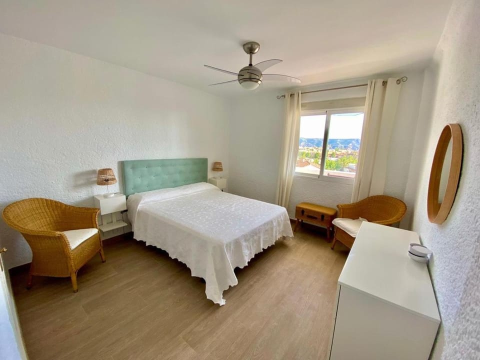 Arenal Beach Escape · Walk to the Sea Apartment in Marina Alta