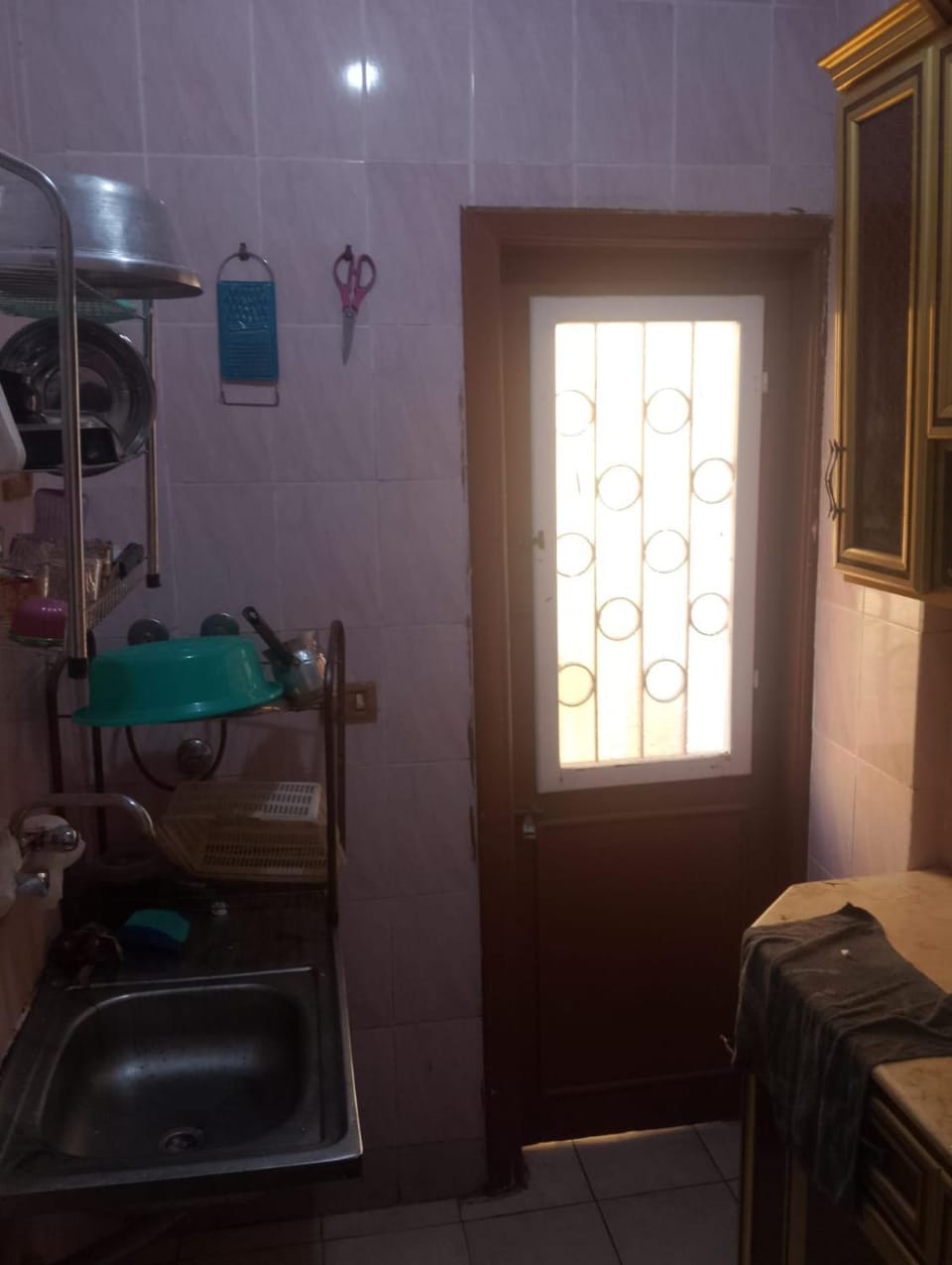 شقه دور اول علوي بجمصه منطقه ايزيس عند السيرك Apartment in Egypt