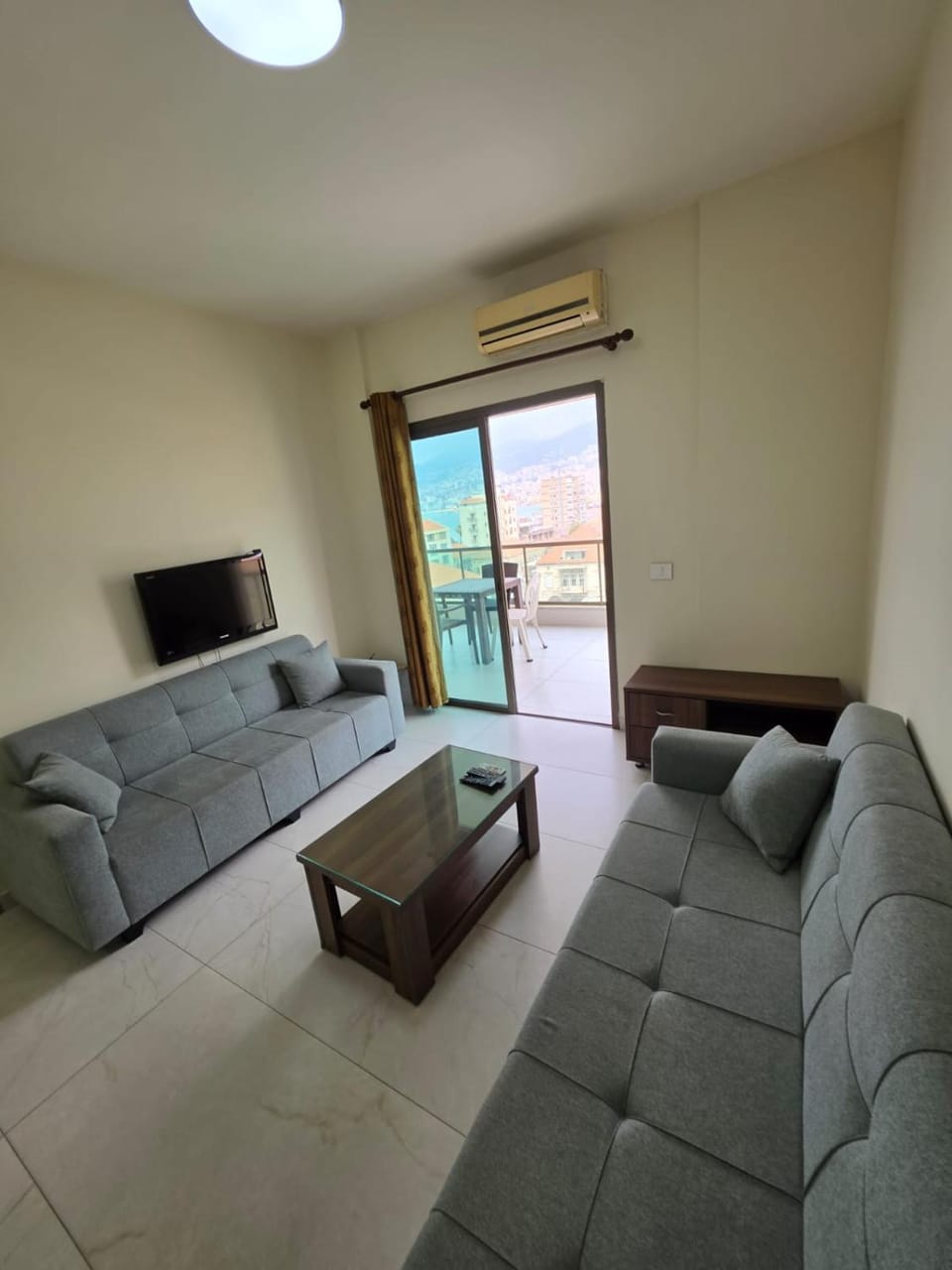 Heart of Jounieh Everything on Foot Apartment in Africa