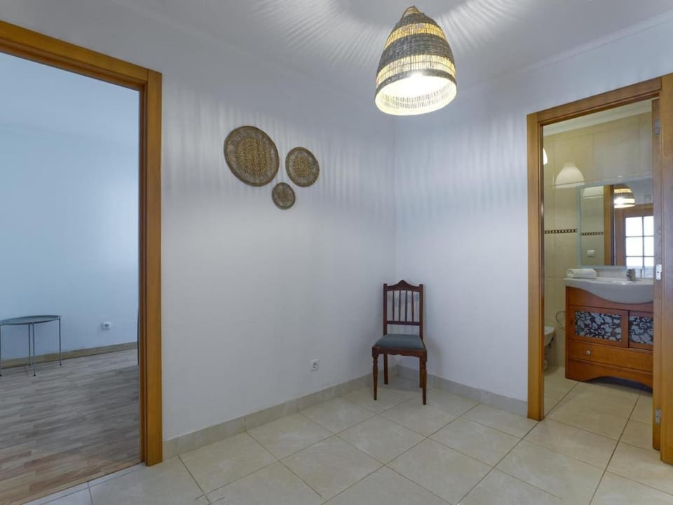 Vita Portucale ! Lagoa de Albufeira Breeze Retreat House in Setubal District