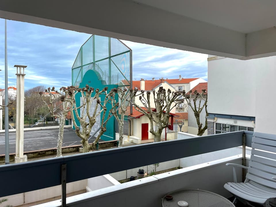 Appartement lumineux avec terrasses à Biarritz Apartment in Biarritz