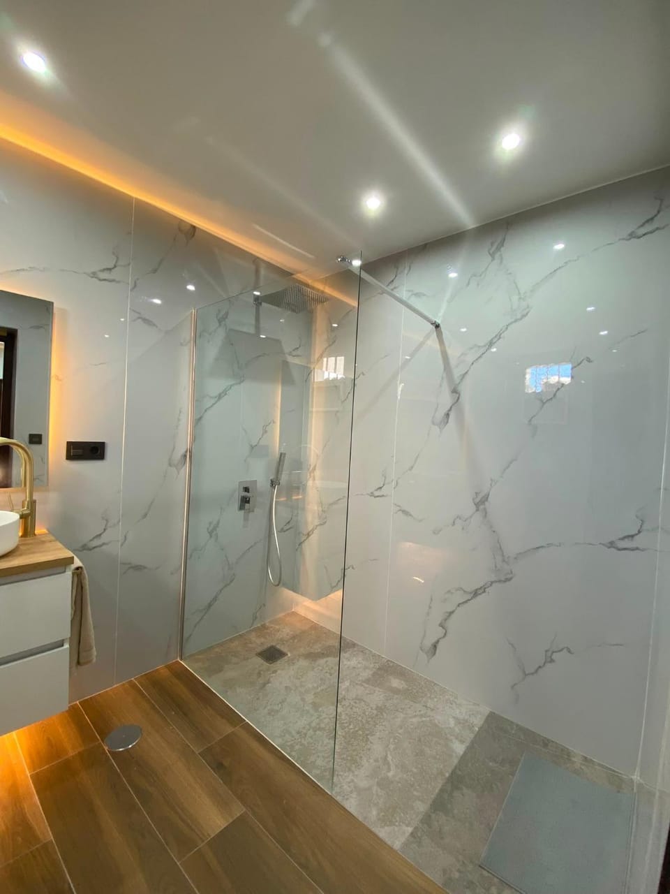 Shower, Bathroom