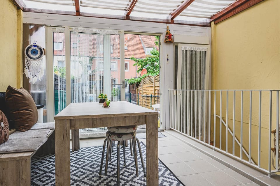 View (from property/room), Balcony/Terrace, Seating area