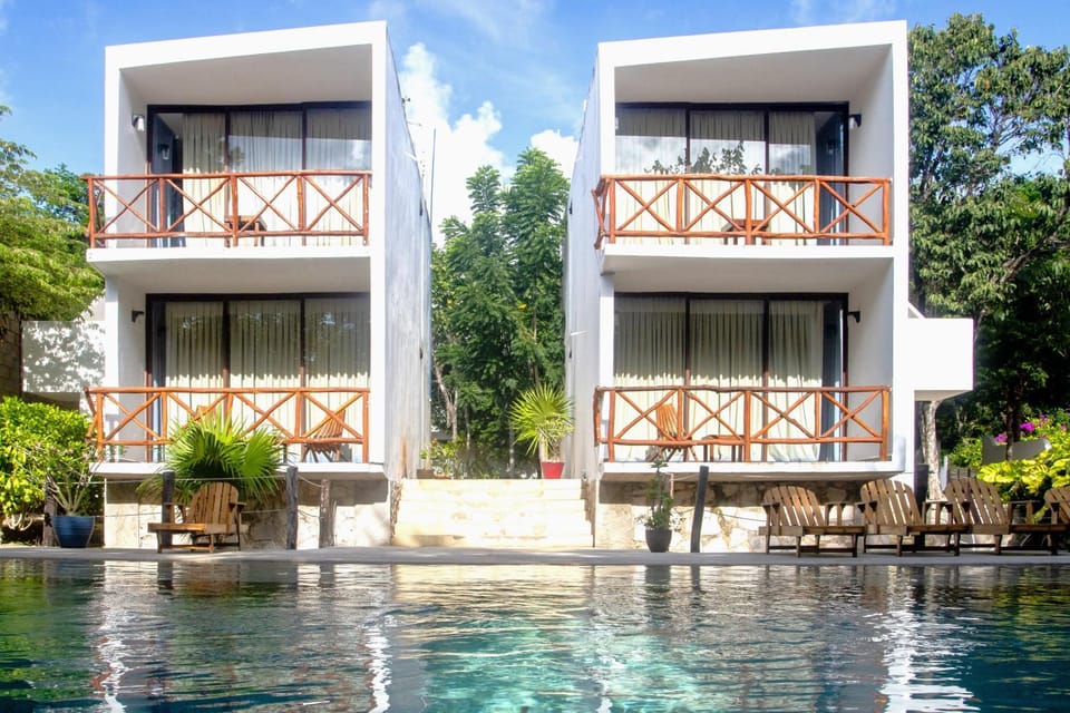 Property building, Swimming pool