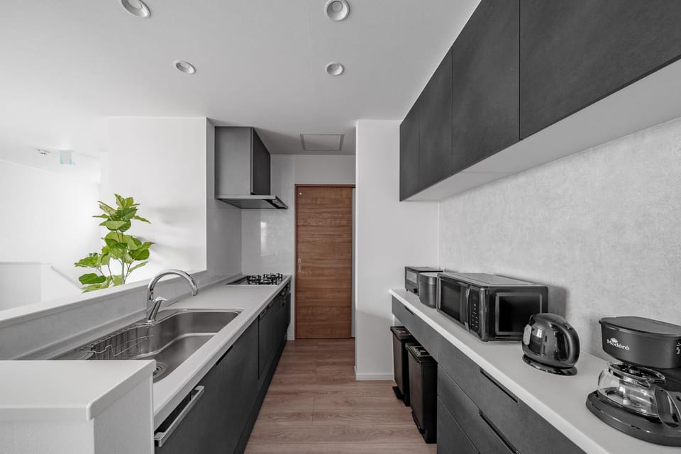 microwave, stove, toaster, kitchen