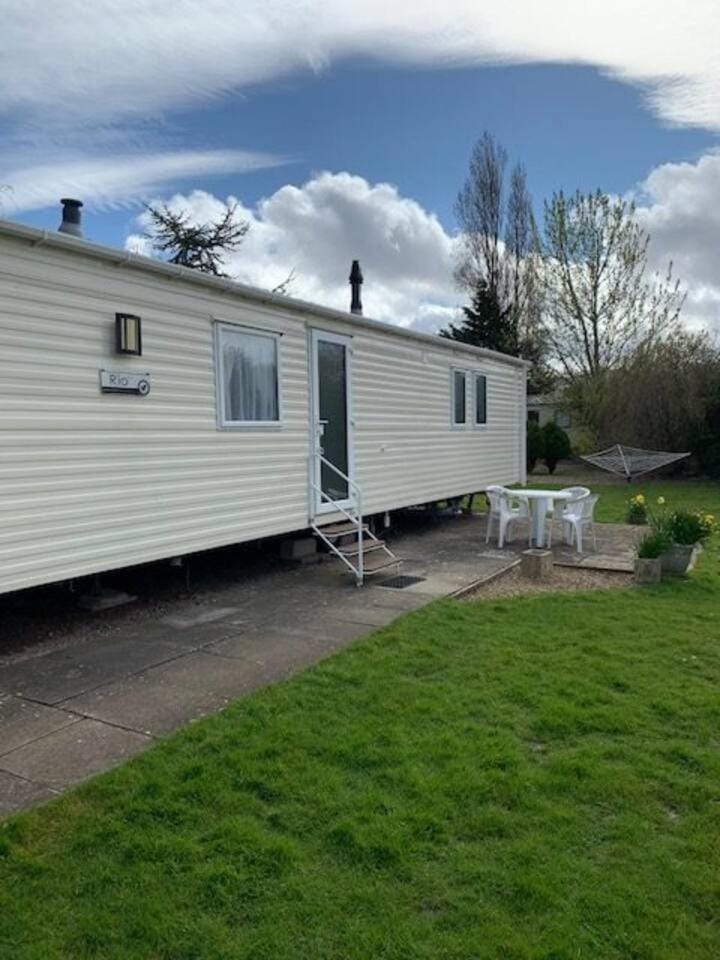98 Nautical Cove – Family Escape Sleeps 8 Campground/ 
RV Resort in Minehead