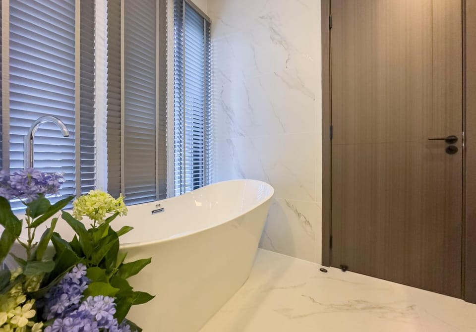 Bathroom, Bath